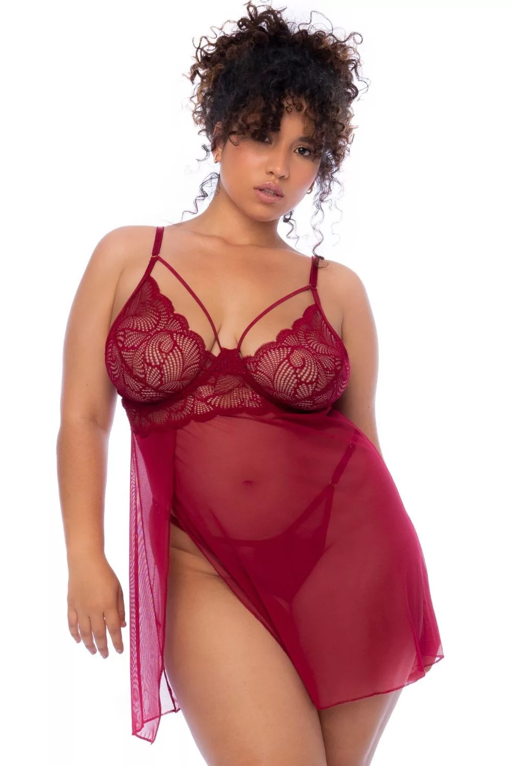 Nuisette grande taille couleur framboise et string